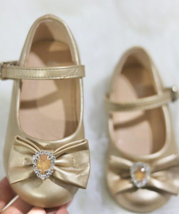 Zapatos Dorados